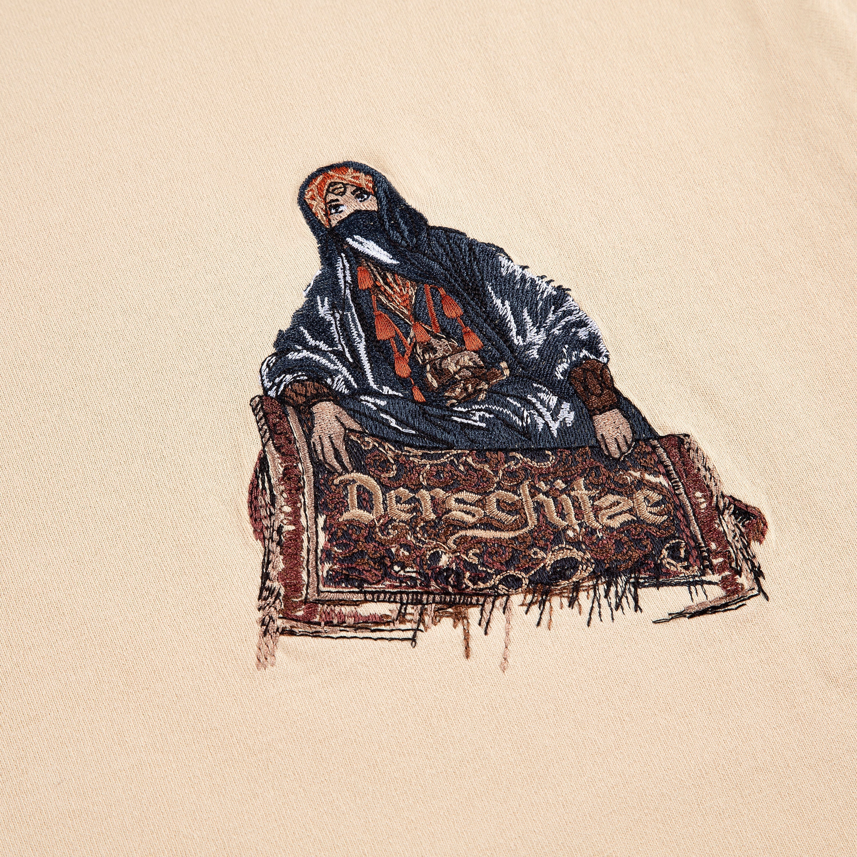 "yasmin v3" T Shirt beige 01